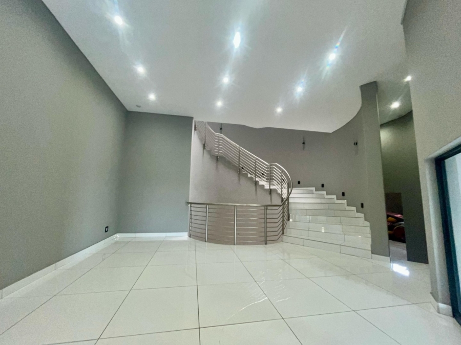 5 Bedroom Property for Sale in Cashan North West